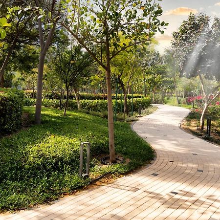 Stay By Latinem Luxury 1Br Holiday Home Cv A207 Near Burj Khalifa 두바이 외부 사진